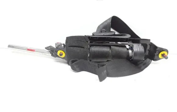 Volvo C30 Front seatbelt 31351425