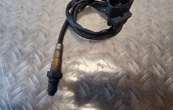 Audi A8 S8 D2 4D Lambda probe sensor 077906265AC