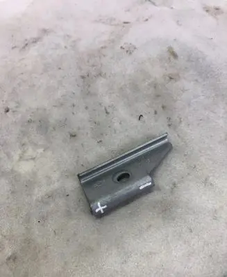 Nissan Juke II F16 Battery bracket 83100r