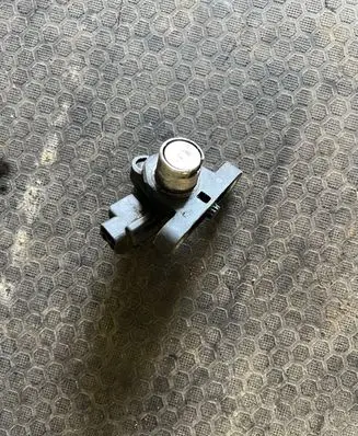 Volvo V70 Crankshaft speed sensor 30637803