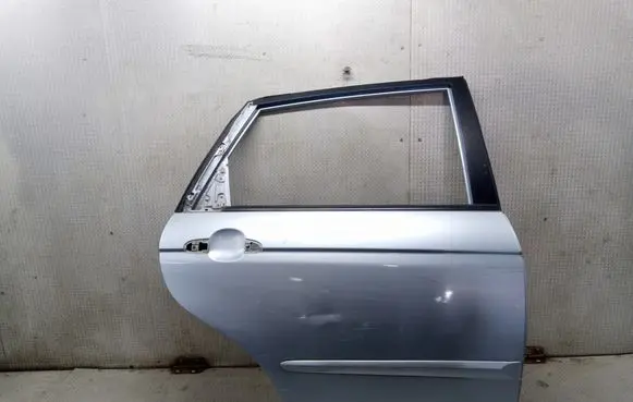 KIA Cerato Rear door