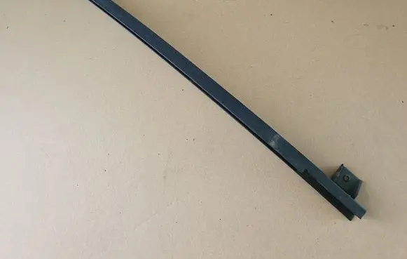 Volkswagen Golf II Rear door windshield rail 193839409