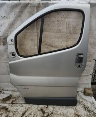 Opel Vivaro Front door