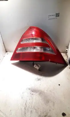 Mercedes-Benz C W203 Rear/tail lights A2035408305