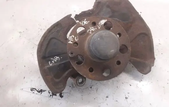 Mercedes-Benz C AMG W203 Front wheel hub spindle knuckle