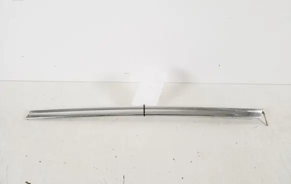 Windshield trim