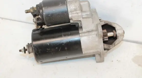 Audi A4 S4 B6 8E 8H Starter motor 06B911023