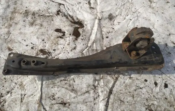 Toyota Corolla Verso AR10 Front subframe