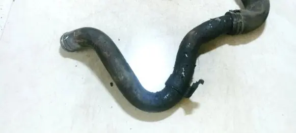 Land Rover Discovery 3 - LR3 Engine coolant pipe/hose