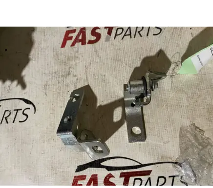 Ford Focus Rear door upper hinge 1879656 1781668