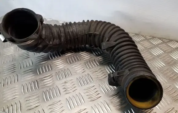 Opel Vivaro Intercooler hose/pipe 93861664 8200806067A