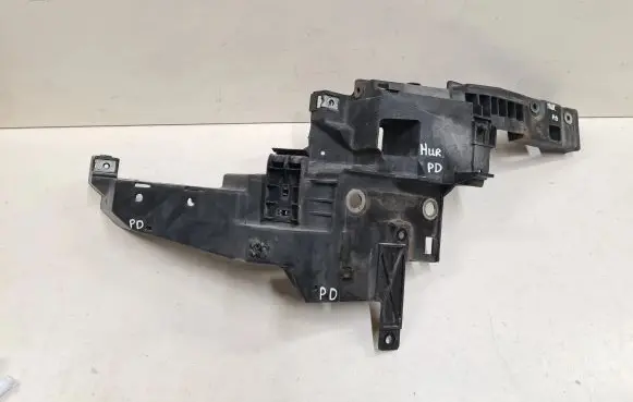 Top upper radiator support slam panel