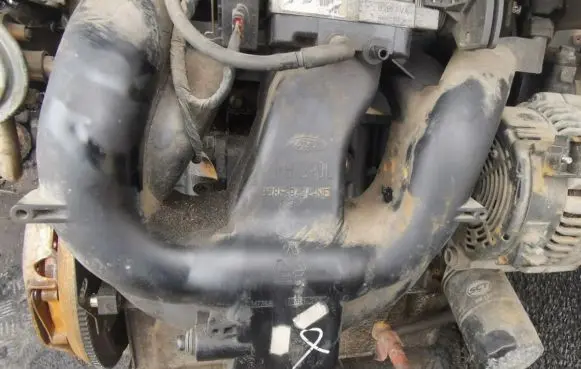 Ford Mondeo MK I Intake manifold 938F9424NE