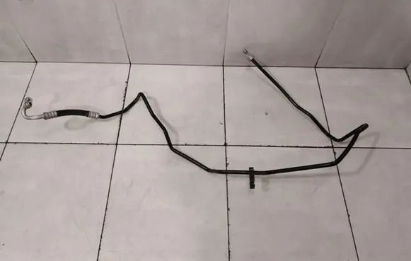 Porsche 911 996 Air conditioning (A/C) pipe/hose 99657309402