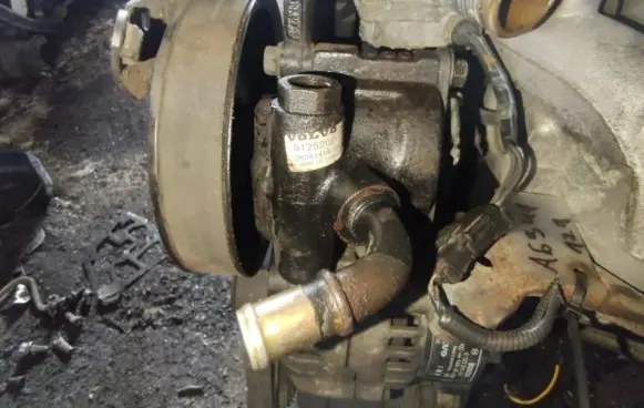Volvo S40, V40 Power steering pump 9125202 26041458