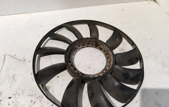 Audi A4 S4 B5 8D Fan impeller 058121301B