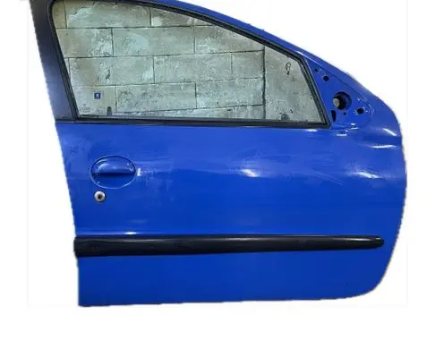 Peugeot 206 Front door