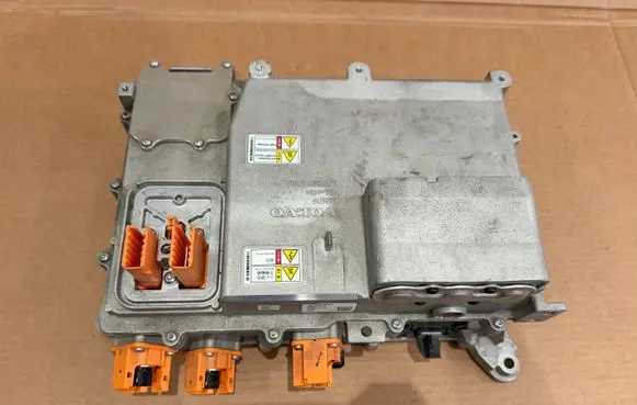 Volvo C40 Voltage converter inverter 32335618