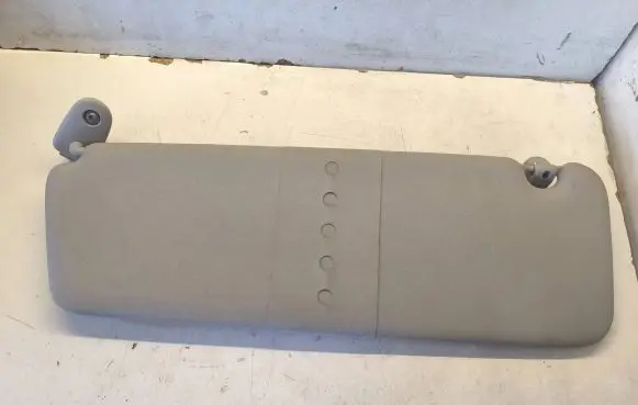 Opel Vivaro Sun visor