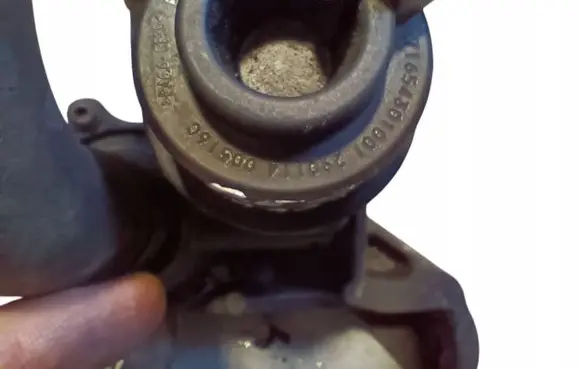 Thermostat/thermostat housing