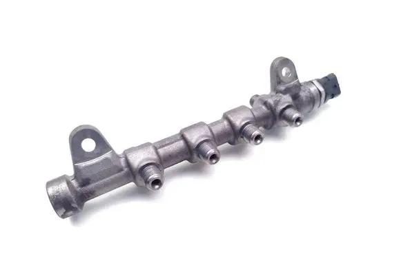 Opel Insignia A Fuel main line pipe 55576177 0281006158 0445214221