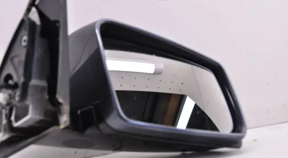 Front door electric wing mirror