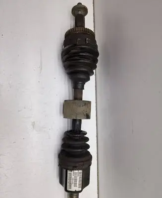 Volvo V70 Front driveshaft P9480546 T000619
