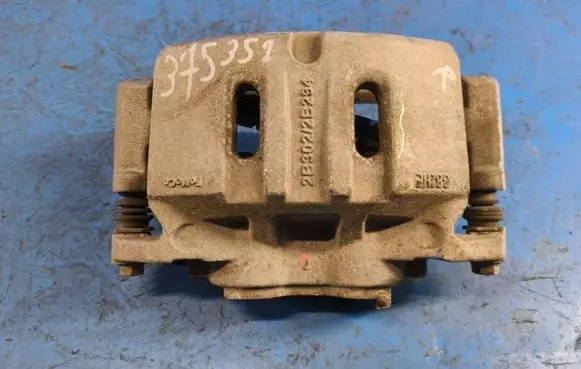 Ford Mustang VI Front brake caliper FR3Z2B120J