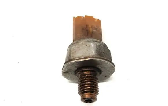 Ford Focus Fuel pressure sensor 9676643880
