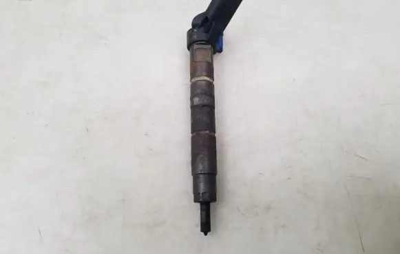 Mercedes-Benz E W213 Fuel injector A6540700187