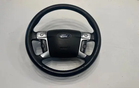 Ford S-MAX Steering wheel