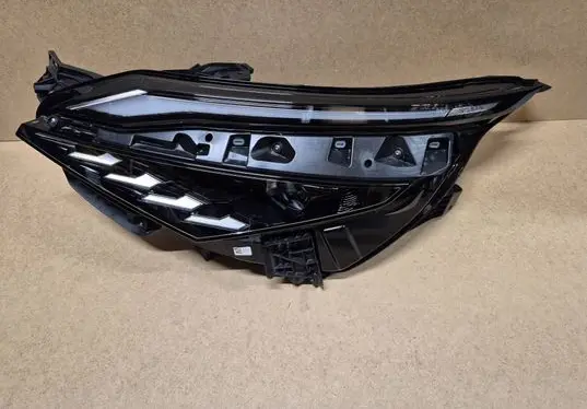 Nissan Qashqai J12 Headlight/headlamp 26060HN20A