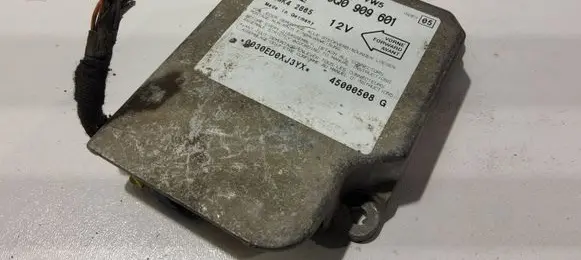 Skoda Octavia Mk1 (1U) Airbag control unit/module 6Q0909601 5WK42865