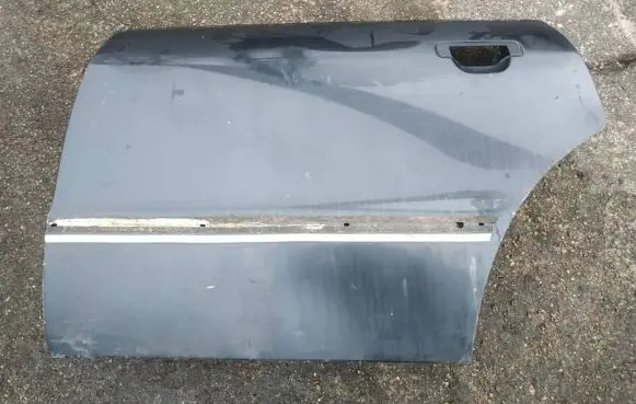Audi A4 S4 B5 8D Rear door pilkos