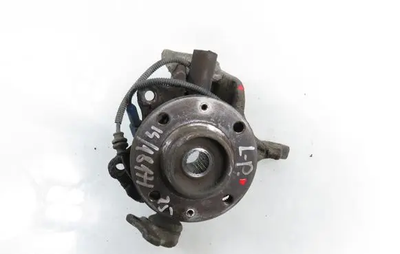 Peugeot 207 Front wheel hub spindle knuckle 