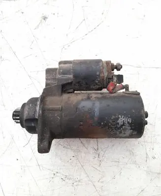 Volkswagen Golf IV Starter motor 02A911023R