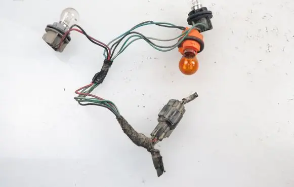 Mitsubishi Pajero Pinin Tail light bulb cover holder 