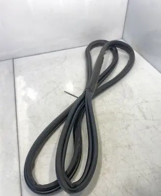 Mercedes-Benz C W205 Trunk rubber seal (body) A2057400600