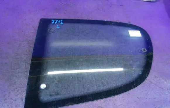 Peugeot 206 Rear side window