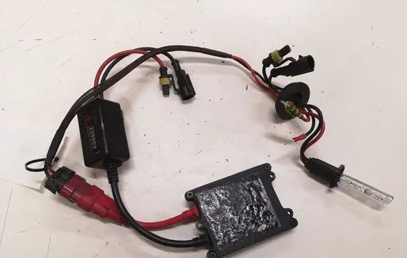 Ford C-MAX I Light module LCM