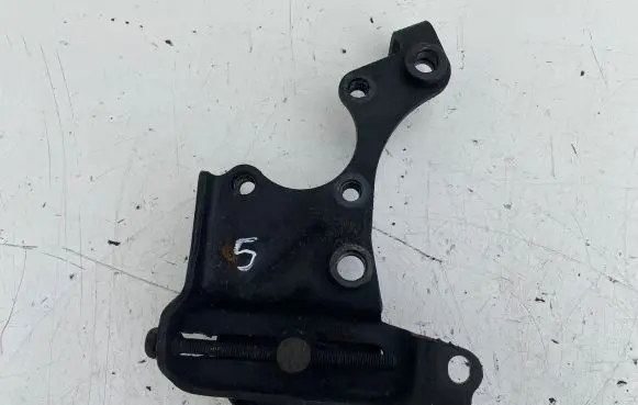 Toyota Corolla Verso E121 Power steering belt tensioner 486