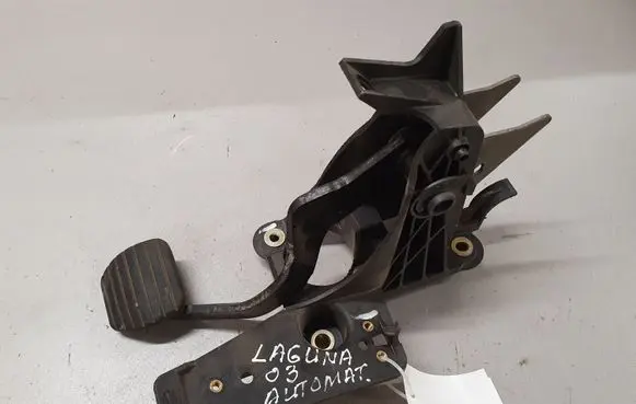 Renault Laguna II Brake pedal 8200002853