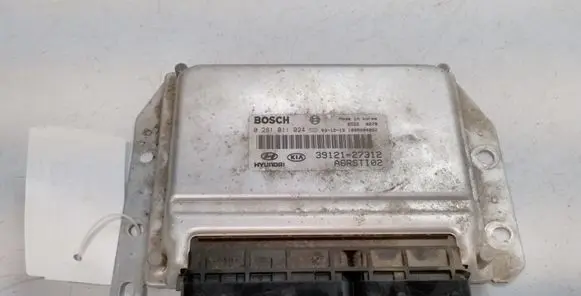 KIA Carens I Engine control unit/module 0281011024 3912127312