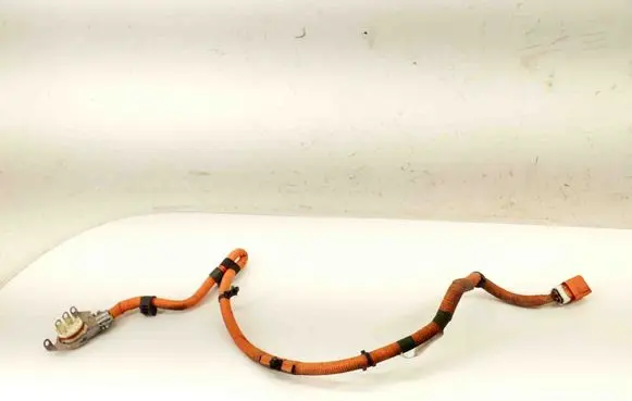 Toyota Yaris Positive cable (battery) 821220D090