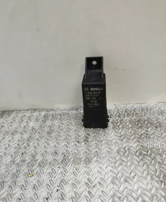 Fiat Talento Glow plug pre-heat relay 0281003057 110675191R