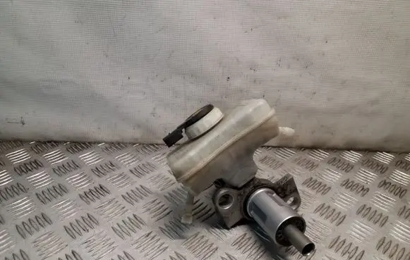 Audi Q5 SQ5 Master brake cylinder 8K0611301A