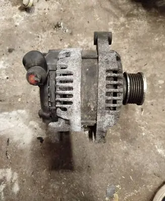 Opel Antara Generator/alternator 13580078 14V140A2