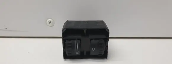Volkswagen Caddy Headlight level height control switch 2K0941333D