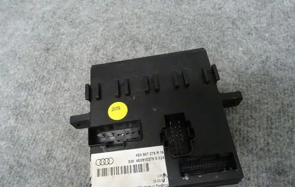 Audi A8 S8 D3 4E Comfort/convenience module 4E0907279R