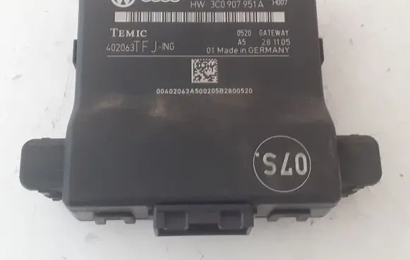 Volkswagen PASSAT B6 Gateway control module 3C0907951A 3C0907530C